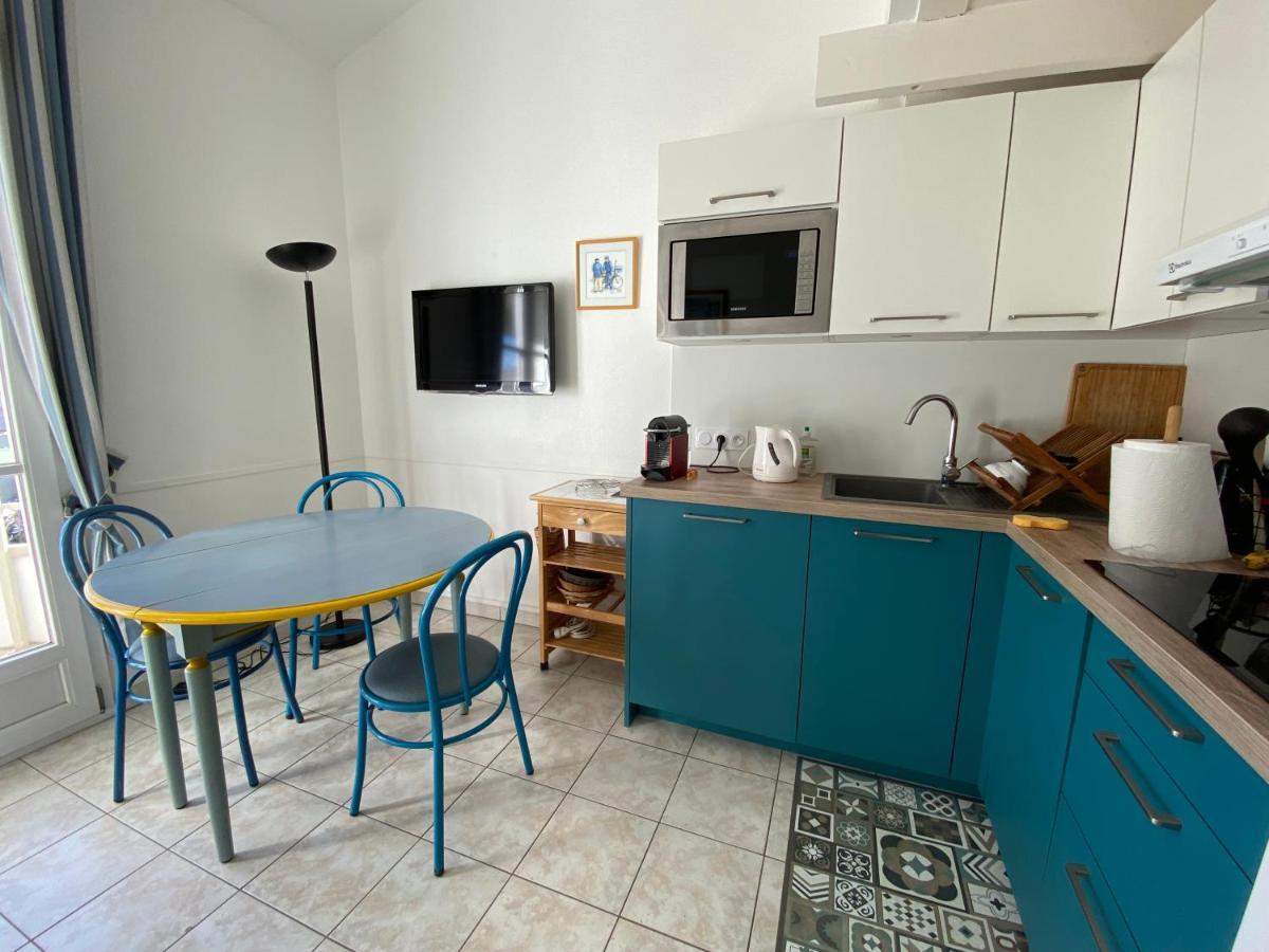 Appartement En Duplex Avec Balcon, 5 Minutes Plage Et Centre Village La Couarde-sur-Mer Luaran gambar