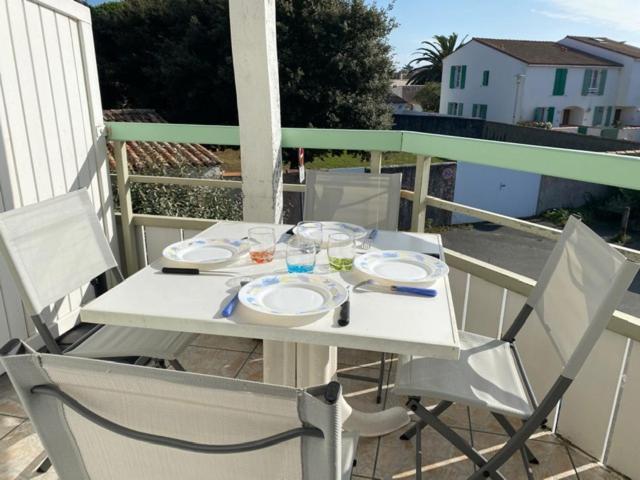 Appartement En Duplex Avec Balcon, 5 Minutes Plage Et Centre Village La Couarde-sur-Mer Luaran gambar