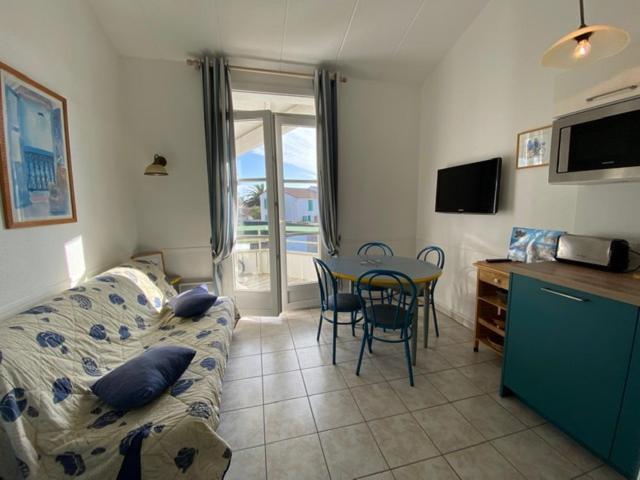 Appartement En Duplex Avec Balcon, 5 Minutes Plage Et Centre Village La Couarde-sur-Mer Luaran gambar